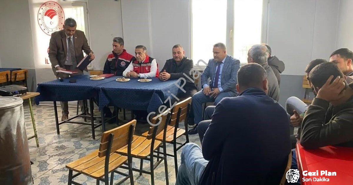 "Aydın Tarımında Saha Seferberliği: 17 İlçede Eş Zamanlı Üretici Zirvesi" başlıklı haber için fotore